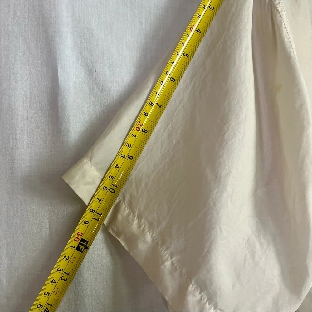 Paul Harris, Collared Women’s Beige Button up Silk Shirt, Size Small - Picture 4 of 8